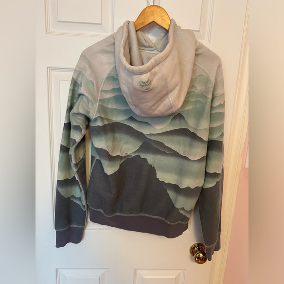 TNA hoodie - Picture 2 of 3